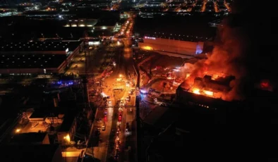 #Bursa’da korkutan fabrika yangını