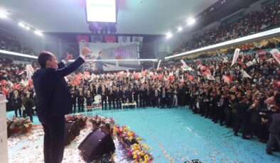 Erbakan yeniden genel başkan seçildi                       #YRP