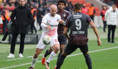 Beşiktaş, 1 puanı son anda kurtardı