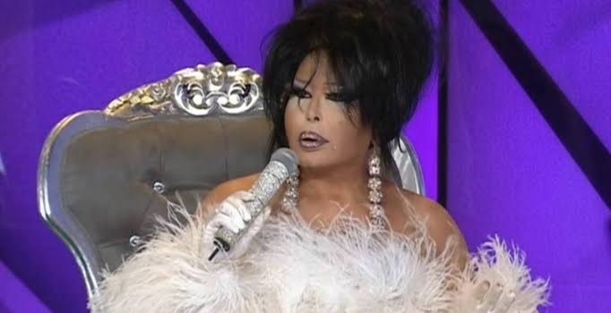 Bülent Ersoy, ‘Hayatımın İmzası’ diyerek imzaladı