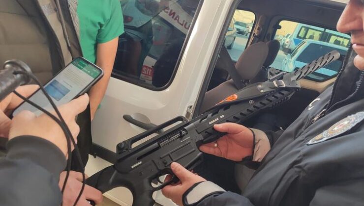 Husumetli aileler otomatik silahlarla çatıştı: 1’i ağır 4 kişi yaralandı