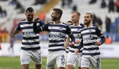 Kasımpaşa, 4 golle 3 puan aldı