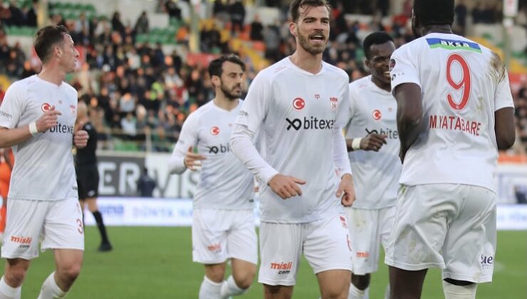 Sivasspor, deplasmanda farklı kazandı