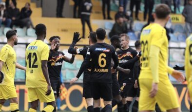 İstanbulspor intihar etti: 2 defa öne geçtiği maçı farklı kaybetti