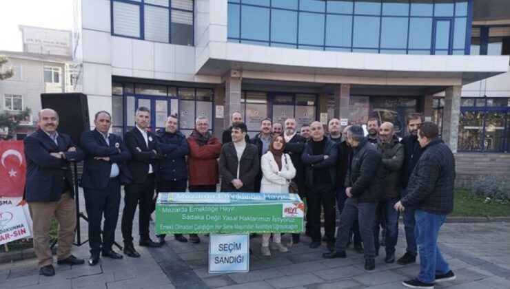 EYT’ liler tabut parçaladı