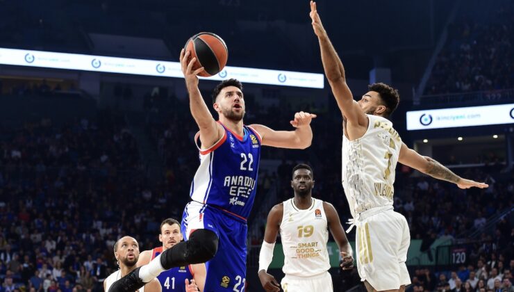 Anadolu Efes, Euroleague‘ de 6. galibiyetini aldı