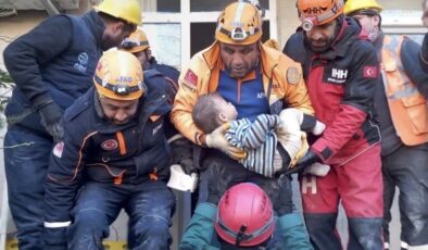 Deprem Bölgesi’ nde mutluluk veren haberler devam ediyor