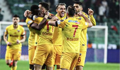 Kayserispor tırmanışını devam ettiriyor