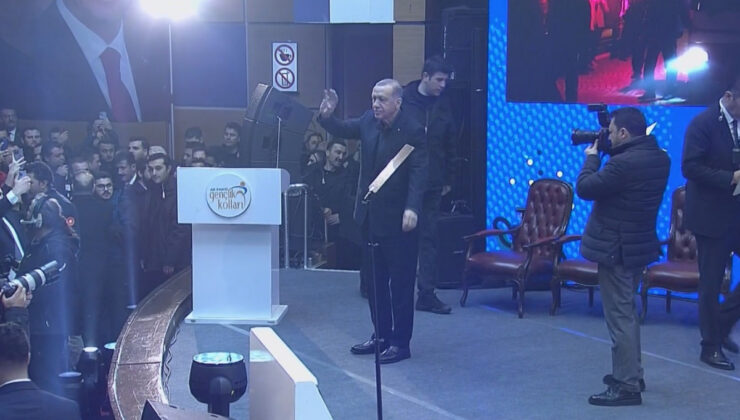 “Gençlere güvenim ve inancım tam” diyen Erdoğan: Üniversite harçlarını biz kaldırdık