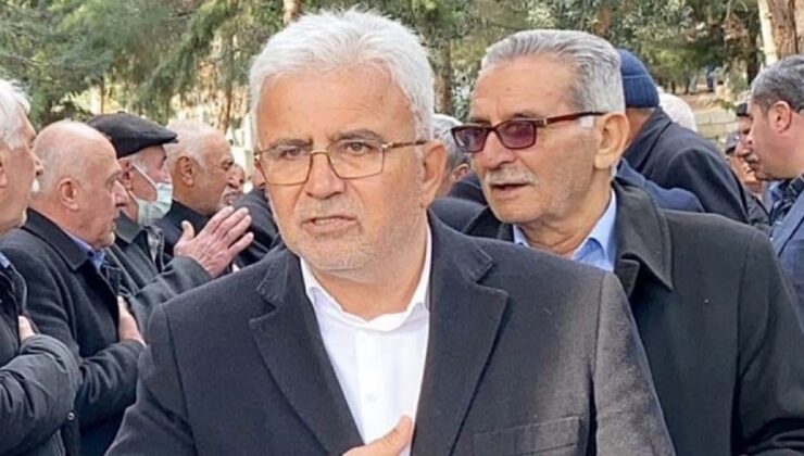 Aralarında Belediye Başkanı ve meclis üyelerinin bulunduğu 22 kişi tutuklandı, 80 kişi hakkında yakalama kararı çıkarıldı