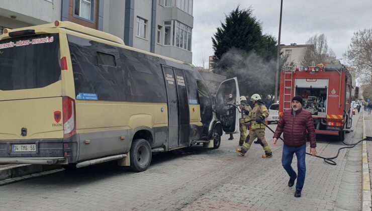 Beylikdüzü’ nde dolmuşta seyir halindeyken yangın çıktı