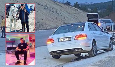 Otomobilin çarptığı motosikletteki 2 genç feci şekilde can verdi