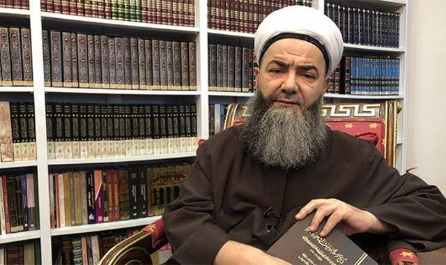 Cübbeli Ahmet hoca tarih verdi