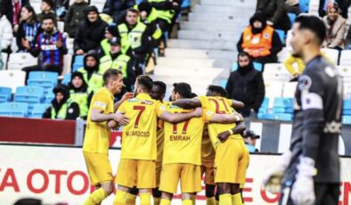 Kayserispor deplasmanda Trabzonspor’ u 4 golle devirdi