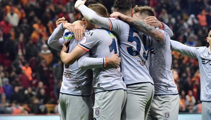 Başakşehir FK, hem rövanşı aldı hemde Galatasaray’ ı kupanın dışına attı