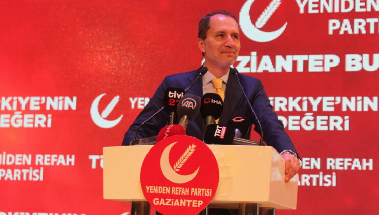 Erbakan: Bunlar camilerden ezan okunmasından rahatsız