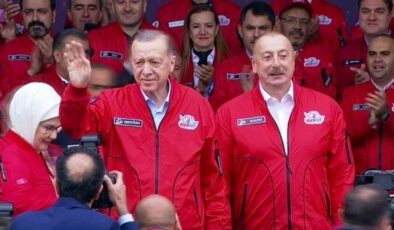 Cumhurbaşkanı Erdoğan, liderlerle birlikte TEKNOFEST’ e katıldı