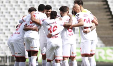 Antalyaspor, İstanbul’ dan evine 3 puanla dönüyor