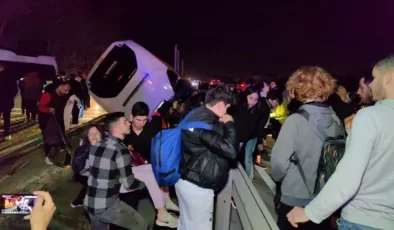 Öğrencileri taşıyan tur otobüsü devrildi: 3 kişi öldü, 44 kişi yaralandı