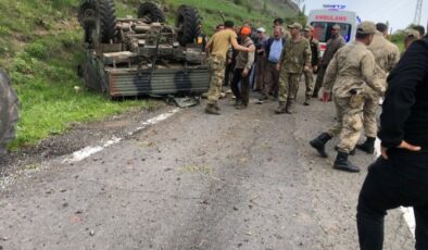 Askeri araç devrildi: 4 asker yaralandı