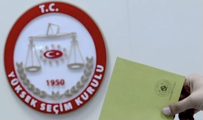 Oy verme işlemi sorunsuz sona erdi: 1 müşahit 2 vatandaş kalp krizi geçirdi