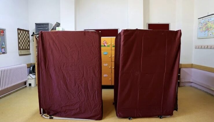 Sandıklar hazırlandı, seçmenler bekleniyor