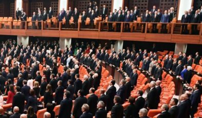 HÜDAPAR’lı vekiller  okudu, HDP’liler okumadı