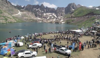 Hakkari İkiyaka Dağları’nda festival