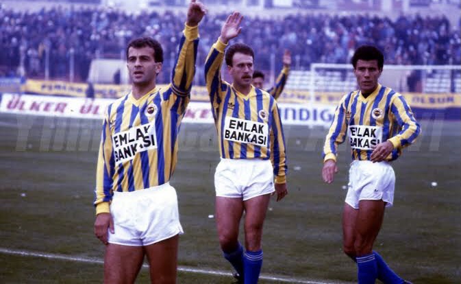 Fenerbahçe’nin eski yıldızından acı haber geldi