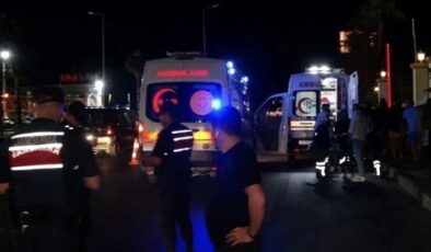 Tur midibüsü turistlerin arasına daldı: 2 kadın hayatını kaybetti