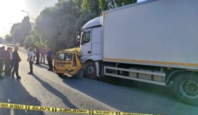 Feci kazada gurbetçi bir aile yok oldu: 4 kişi hayatını kaybetti, 1 kişi ağır yaralandı