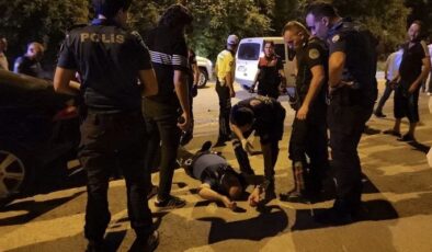 ‘Dur’ ihtarına uymadı, 1’i polis, 3 kişiyi yaraladı