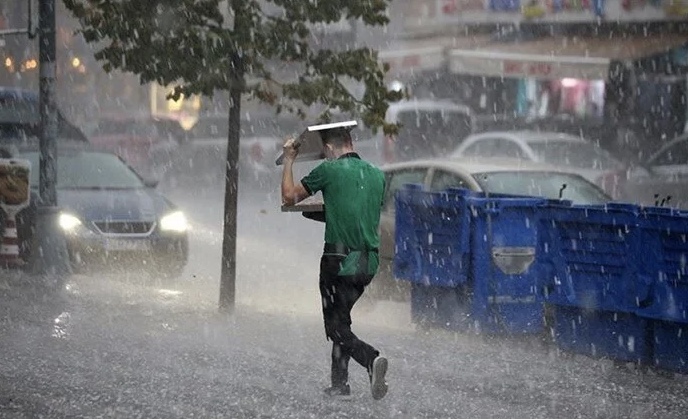 Sıcaklık düşüyor, şiddetli yağışlar geliyor