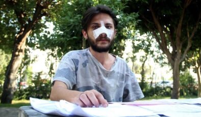 Ev sahibi ve oğulları,  zorla dışarı attıkları  kiracılarının burnu kırdı