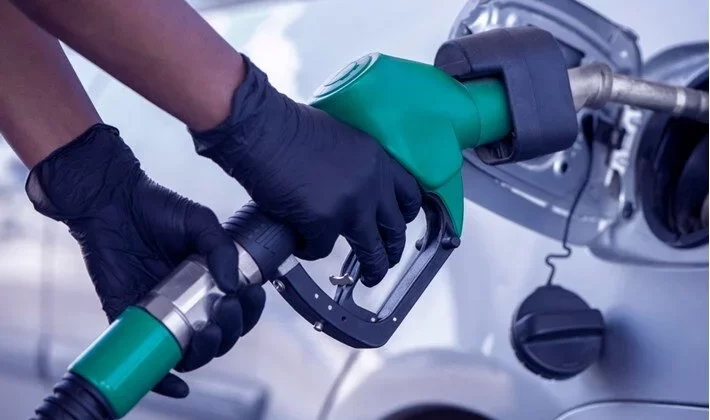 Akaryakıta KDV zammı: Benzin ve motorin 30 liraya dayandı