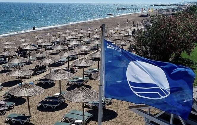 Mavi bayraklı plaj sayısı 551’e yükseldi: Antalya 231 mavi bayrakla ilk sırada