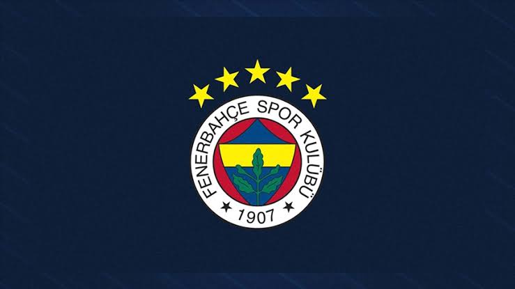 Fenerbahçe, coplanan ve biber gazı sıkılan taraftarına sahip çıktı