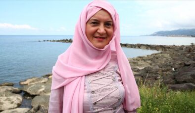 Giresununlu kadın 7,5 saat hiç durmadan hayata kulaç attı