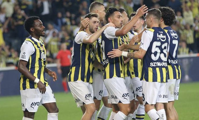 Fenerbahçe ikinci yarı açıldı