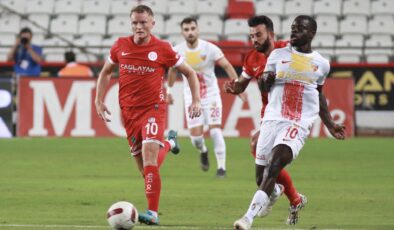 Antalyaspor, Kayserispor golleri ve puanları paylaştı