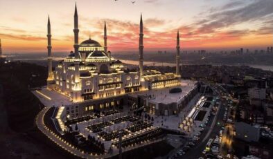 Bu gece Mevlid Kandili: Geceye özgü ibadetler nelerdir?