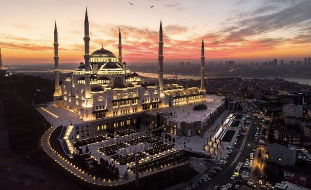 Bu gece Mevlid Kandili: Geceye özgü ibadetler nelerdir?