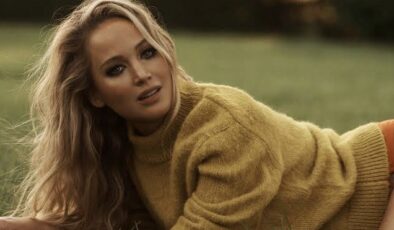 Ünlü oyuncu çırılçıplak film çekti, gişe rekoru kırdı, ilk açıklaması: “Pişman değilim” oldu