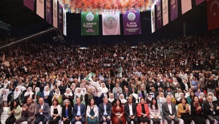 Kongre yapan HDP/Yeşiller ve Sol Gelecek Partisi, ismini ve eş genel başkanlarını değiştirdi