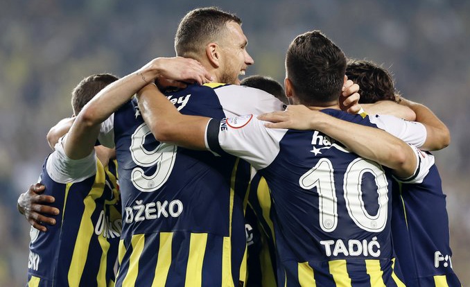 9’da 9 yapan Fenerbahçe, tüm zamanların lig rekorunu kırdı