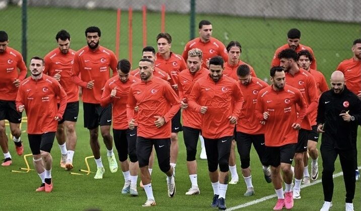 A Milliler kritik maçların hazırlıklarına başladı