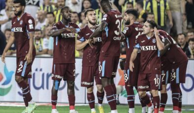 Trabzonspor, Fenerbahçe’yi durdurdu