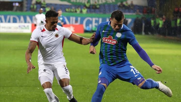 Günün açılış maçı: Çaykur Rizespor – Hatayspor karşılaşması saat kaçta, hangi kanalda? Maçı canlı izle