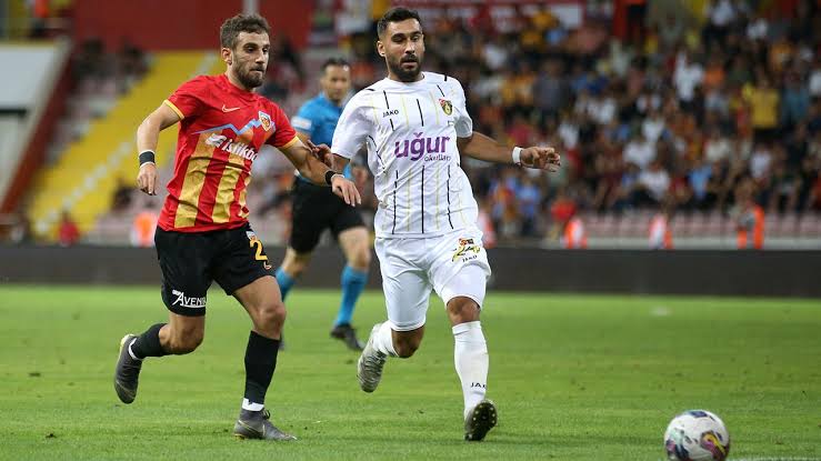 Süper Lig’de haftanın kapanış maçı : Kayserispor – İstanbulspor karşılaşması saat kaçta, hangi kanalda? Maçı canlı izle