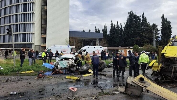 TIR, Otomobili biçti, aynı ailede 6 kişiyi hayattan kopardı